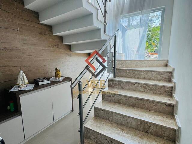 #21 - Casa para Venda em Santana de Parnaíba - SP - 3