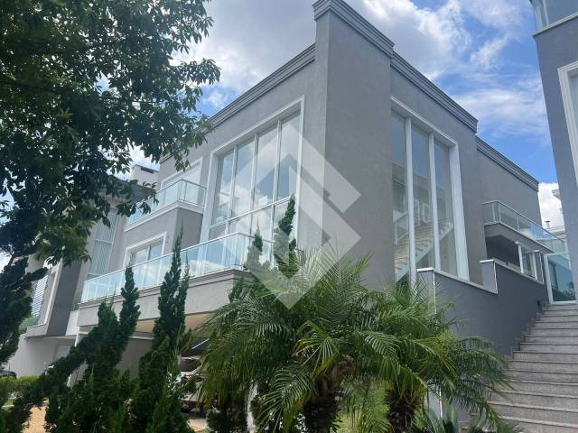 Casa para Venda em Santana de Parnaíba - 4