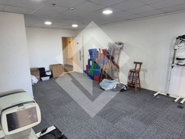 Sala para Venda em Barueri - 5