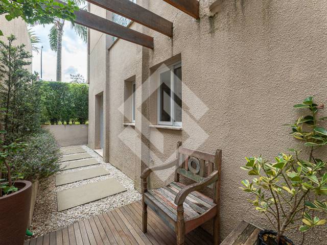 Casa para Venda em Santana de Parnaíba - 4