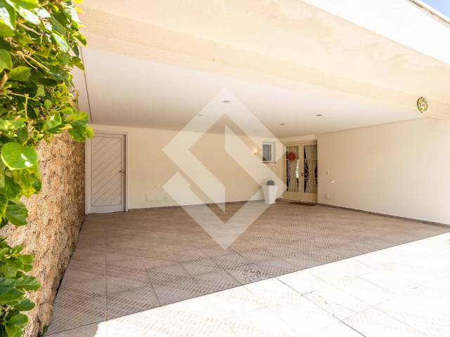 Casa para Venda em Santana de Parnaíba - 4