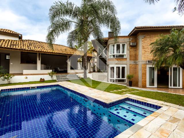 Casa para Venda em Santana de Parnaíba - 4