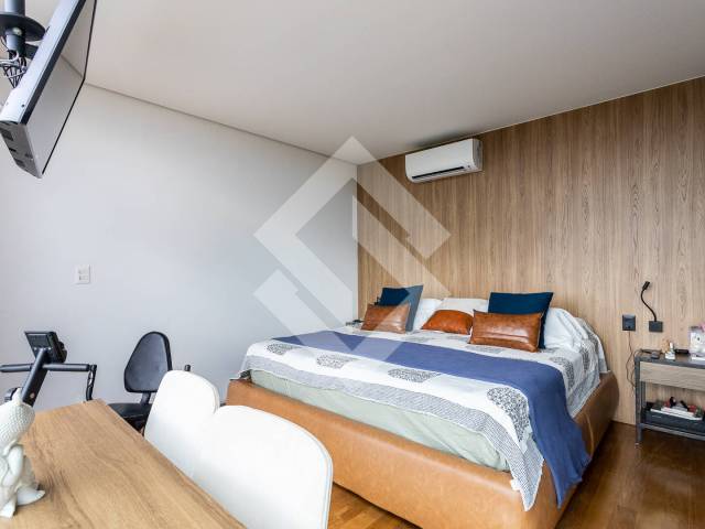 Casa para Venda em Santana de Parnaíba - 5