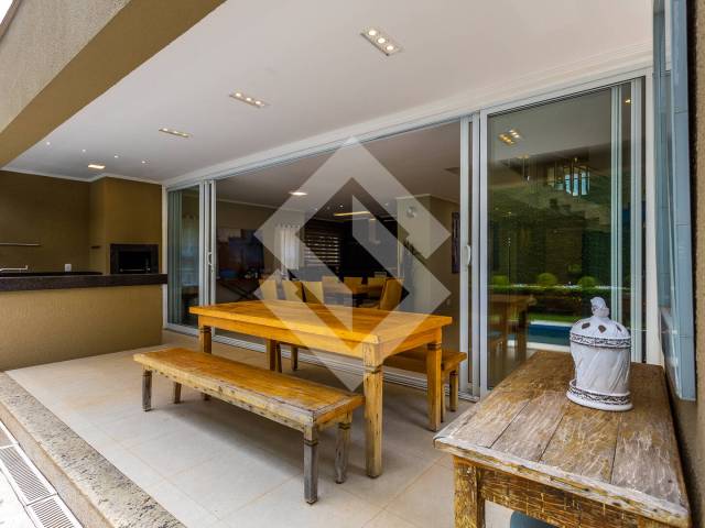 Casa para Venda em Santana de Parnaíba - 4