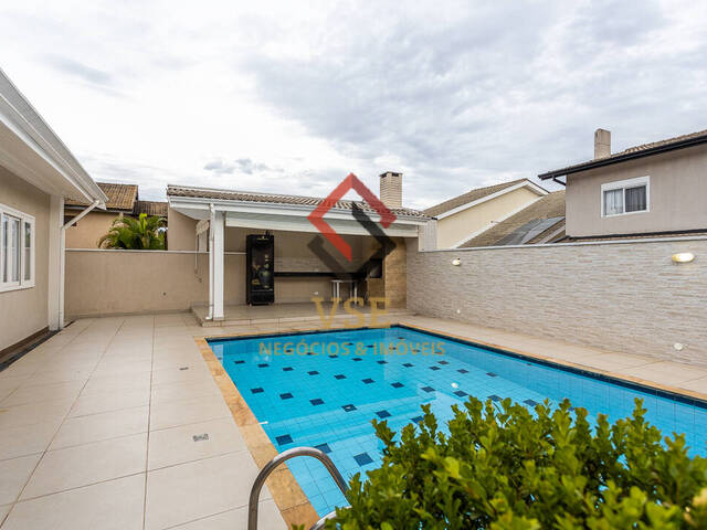 #367 - Casa para Venda em Santana de Parnaíba - SP