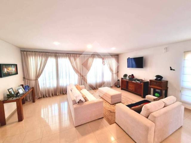 Casa para Venda em Santana de Parnaíba - 5
