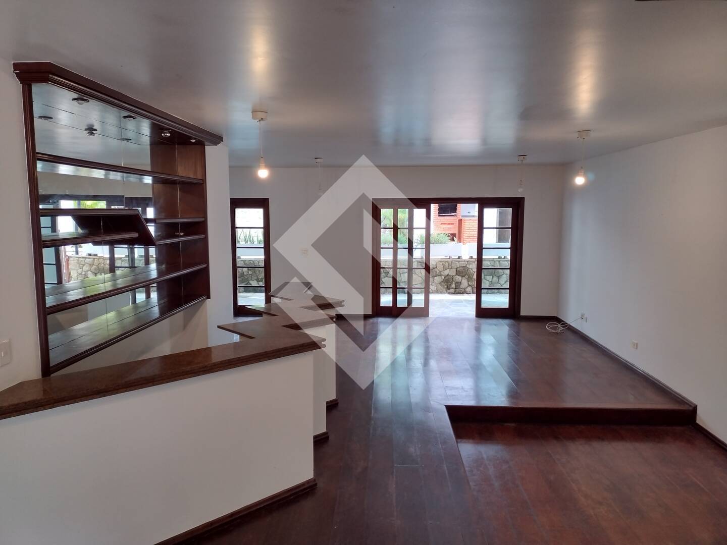 Casa, 2 quartos, 308 m² - Foto 1