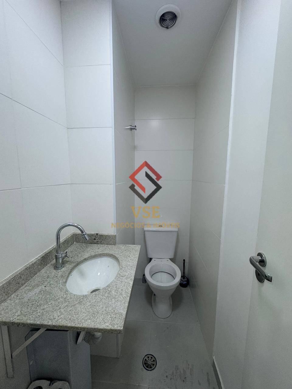 Apartamento para alugar com 2 quartos, 68m² - Foto 14