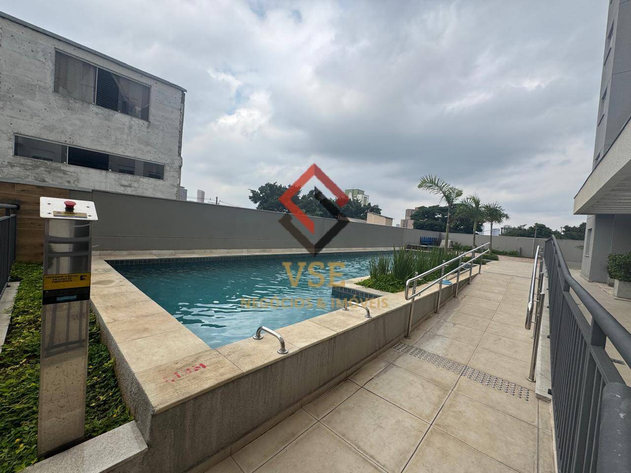 Apartamento para alugar com 2 quartos, 68m² - Foto 21