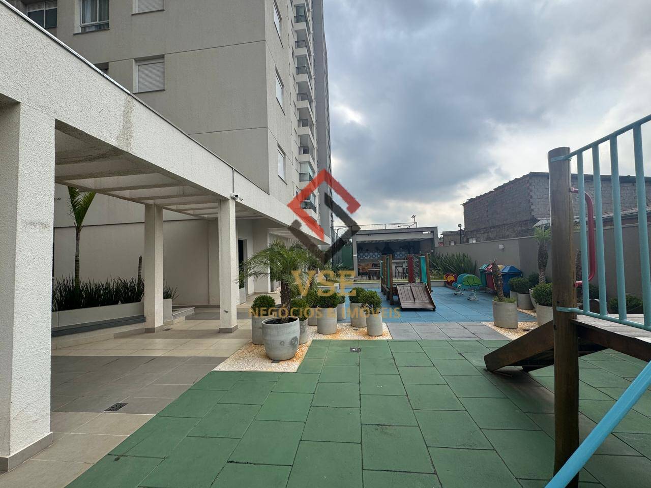 Apartamento para alugar com 2 quartos, 68m² - Foto 22
