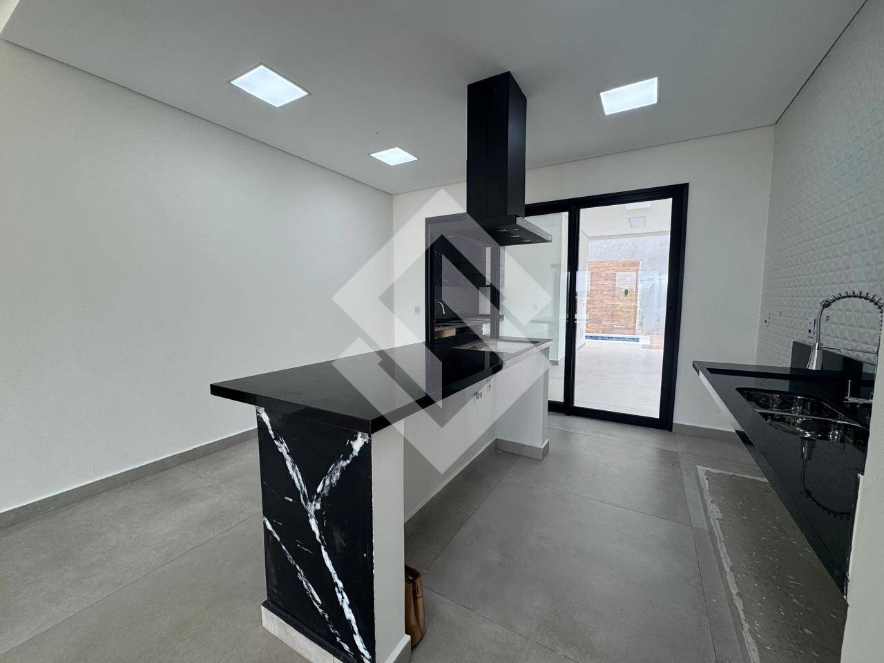 Casa, 4 quartos, 275 m² - Foto 3
