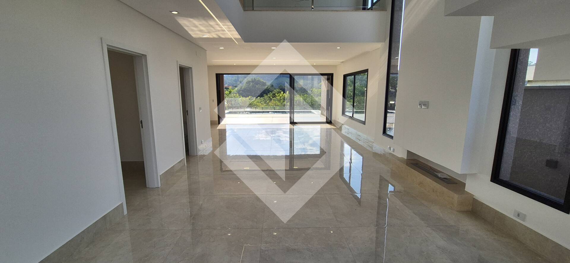 Casa, 4 quartos, 310 m² - Foto 4