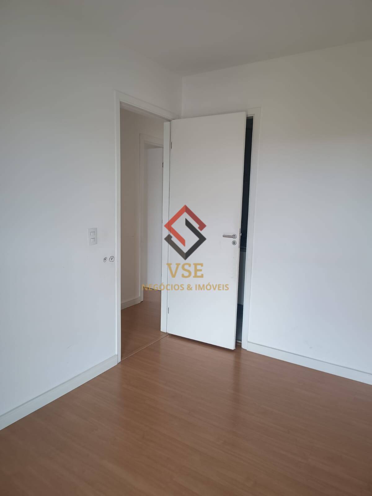 Apartamento à venda e aluguel com 3 quartos, 76m² - Foto 4