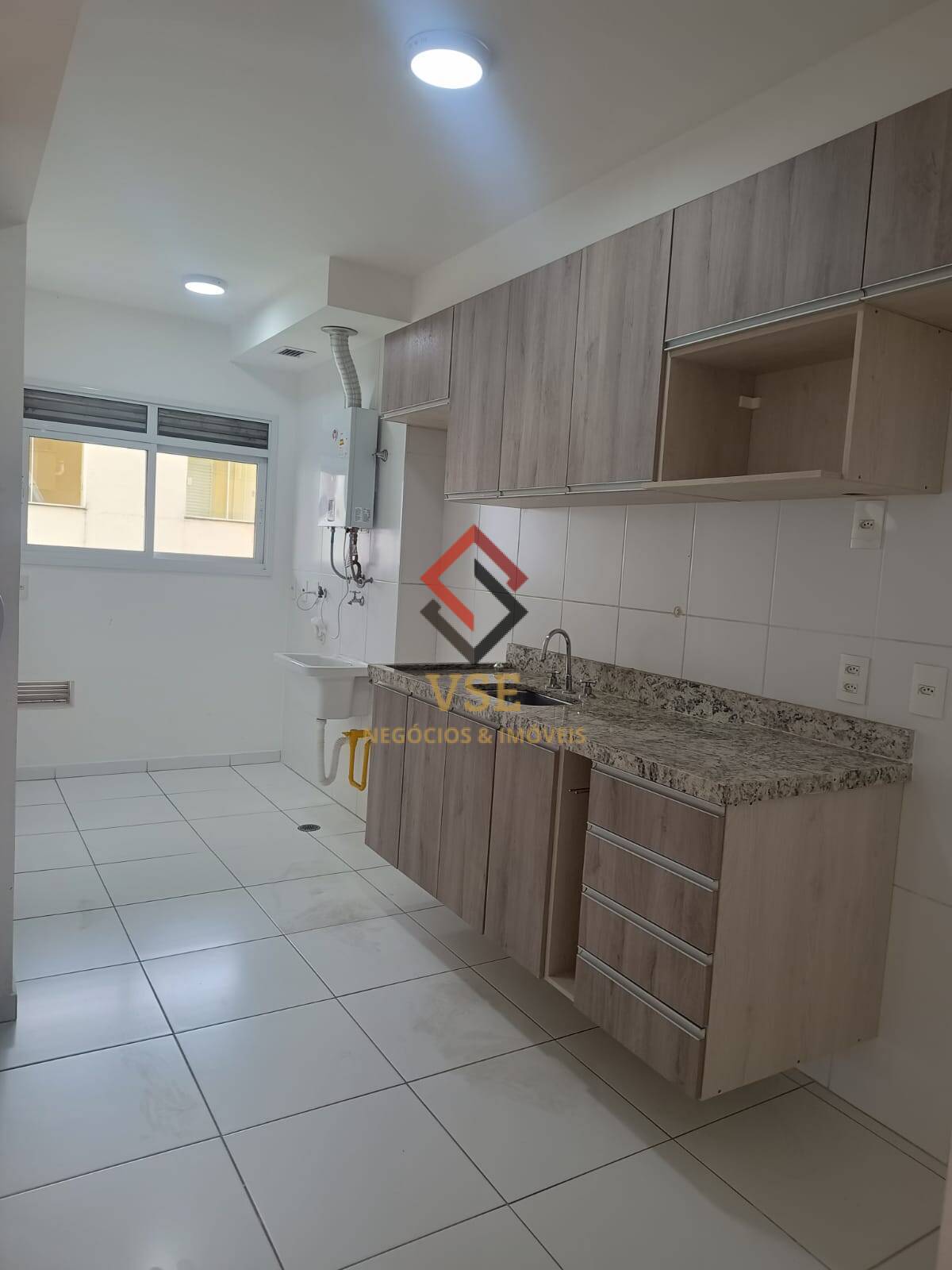 Apartamento à venda e aluguel com 3 quartos, 76m² - Foto 9