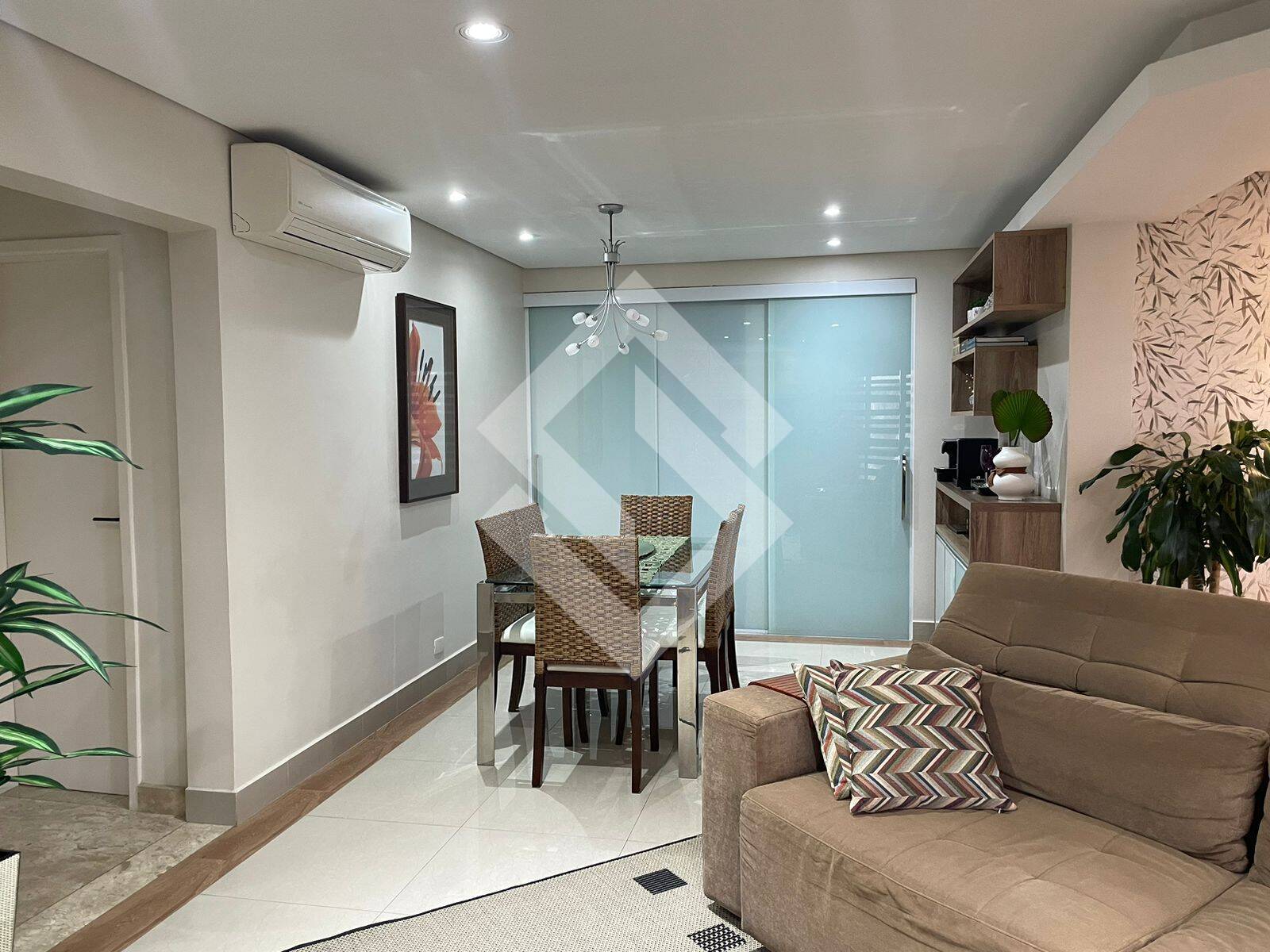 Apartamento, 3 quartos, 130 m² - Foto 2