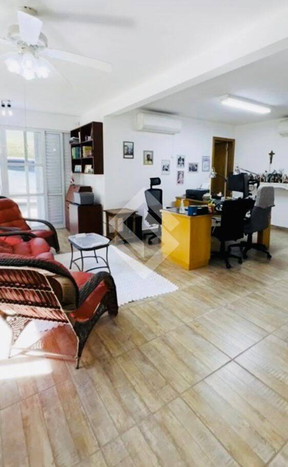 Casa, 5 quartos, 1437 m² - Foto 5