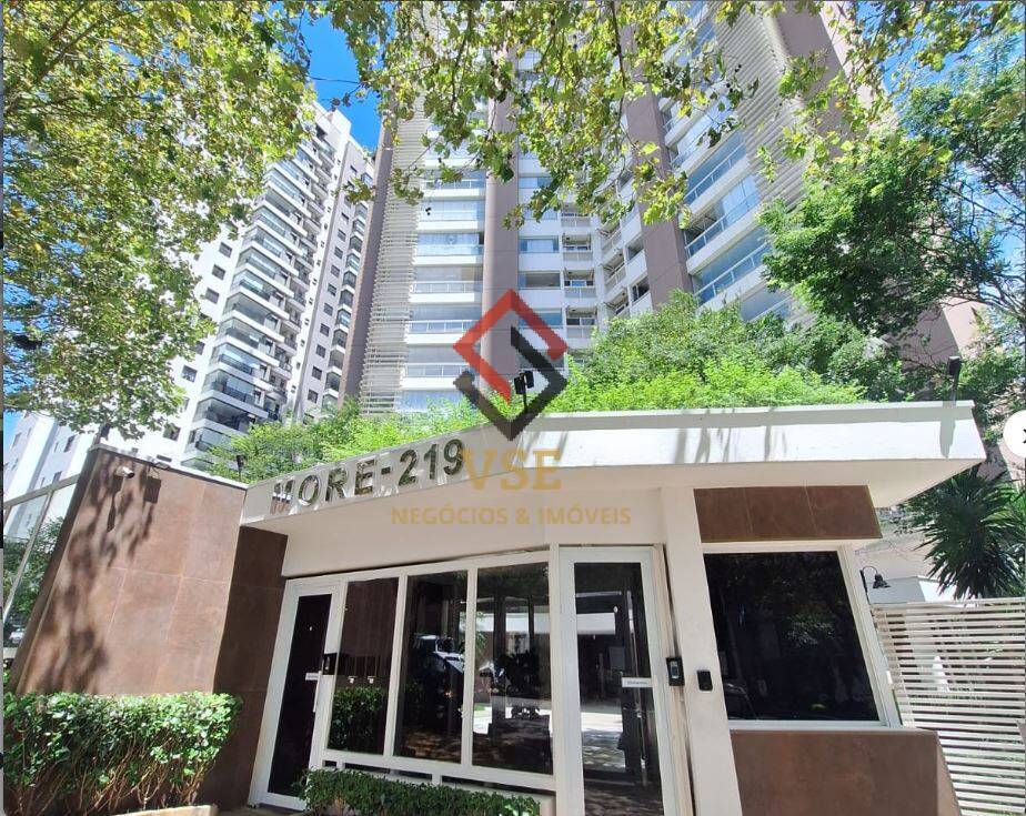 Apartamento para alugar com 3 quartos, 156m² - Foto 1