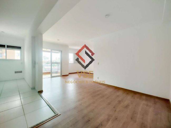Apartamento à venda e aluguel com 3 quartos, 76m² - Foto 4