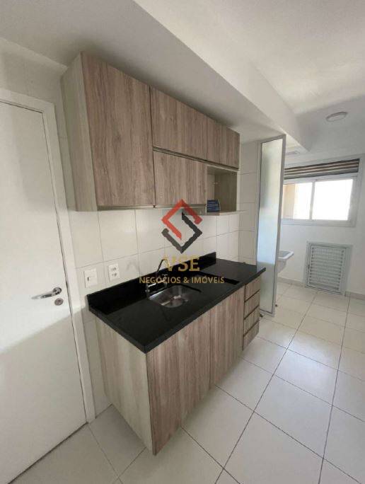 Apartamento à venda e aluguel com 3 quartos, 109m² - Foto 2