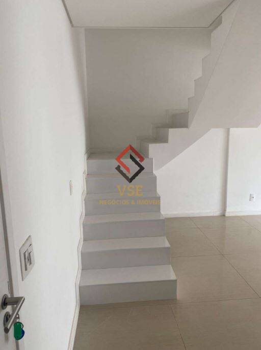 Apartamento à venda e aluguel com 2 quartos, 80m² - Foto 9