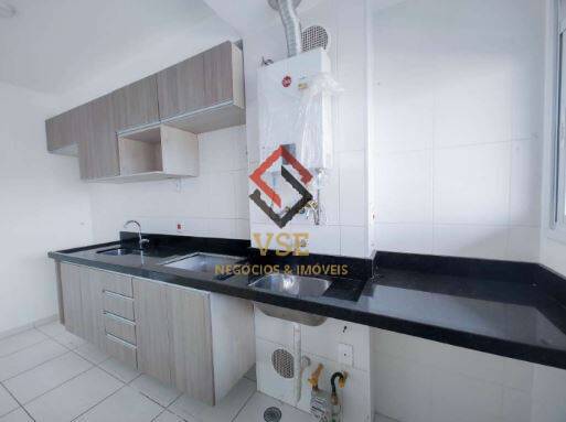 Apartamento à venda e aluguel com 3 quartos, 66m² - Foto 2