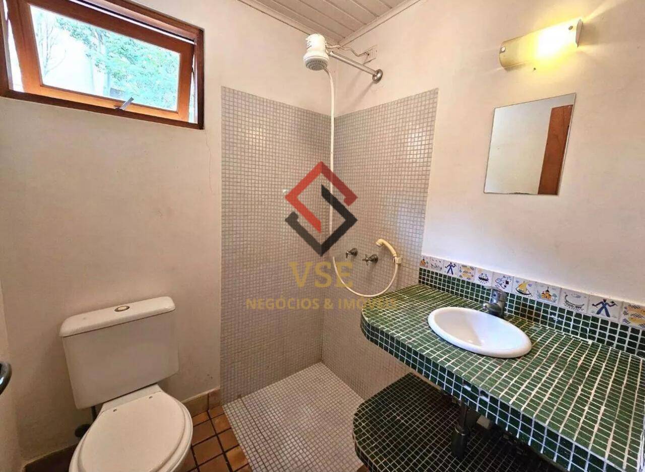 Casa à venda com 3 quartos, 600m² - Foto 6