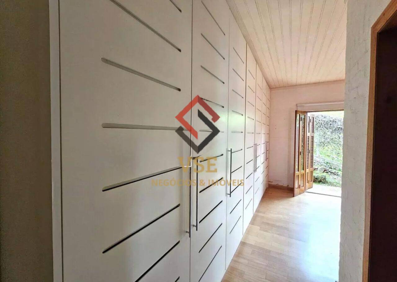 Casa à venda com 3 quartos, 600m² - Foto 12