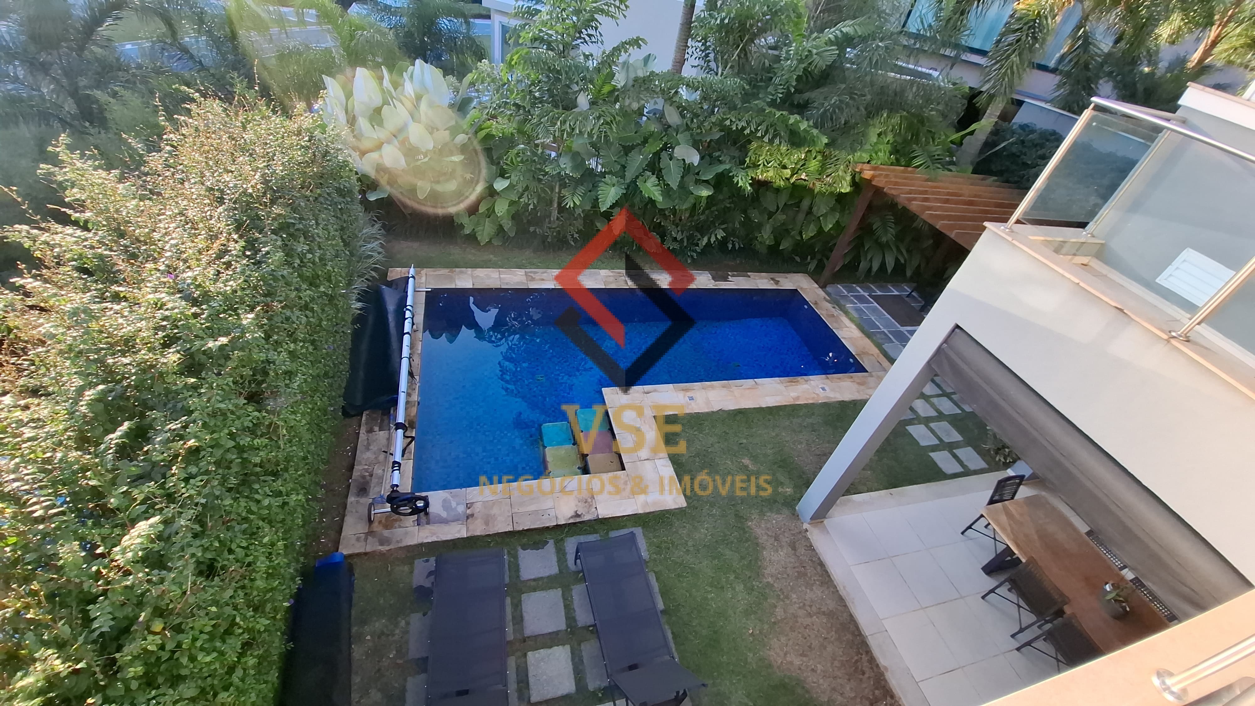 Casa à venda com 4 quartos, 463m² - Foto 2
