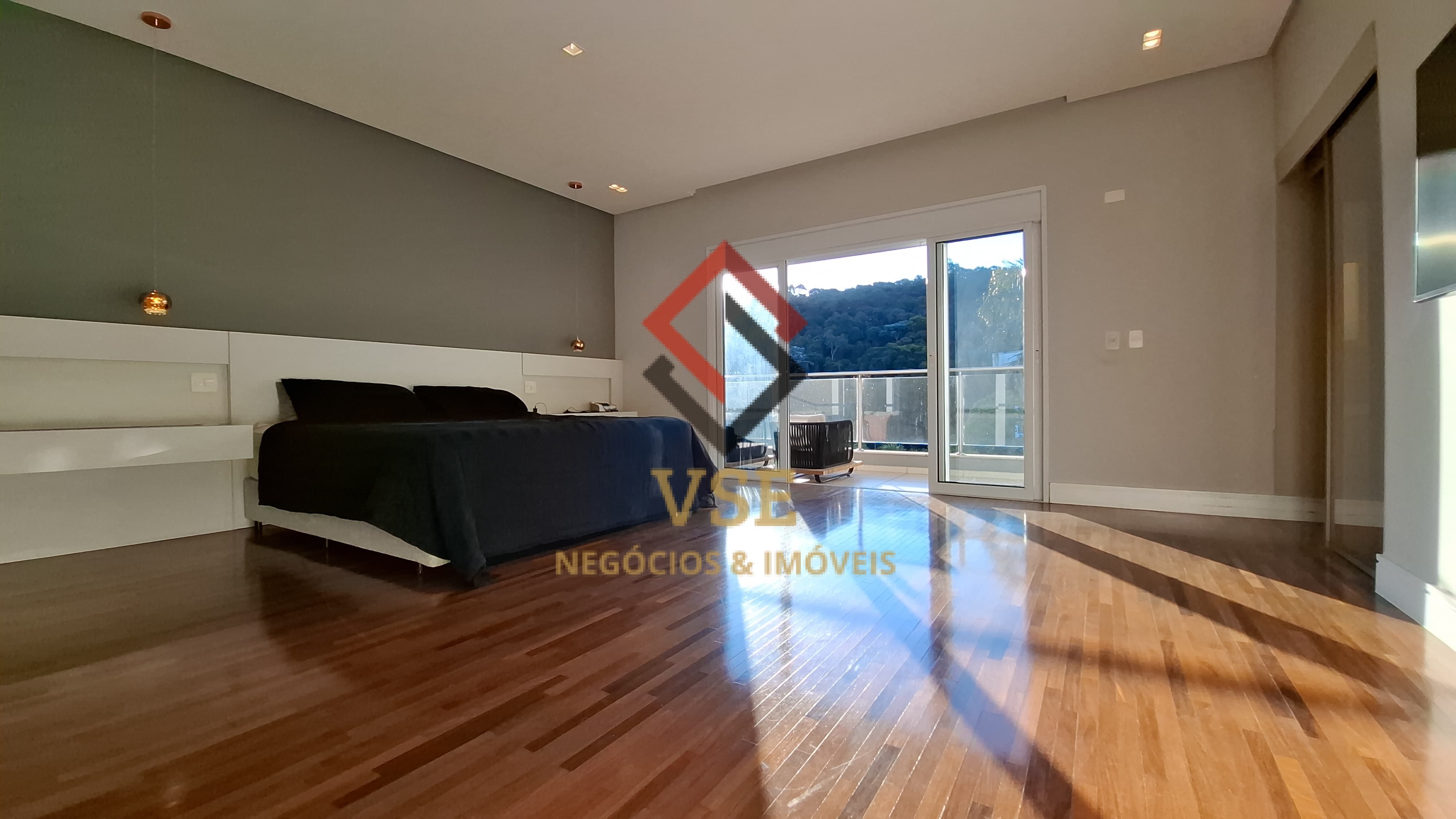 Casa à venda com 4 quartos, 463m² - Foto 4