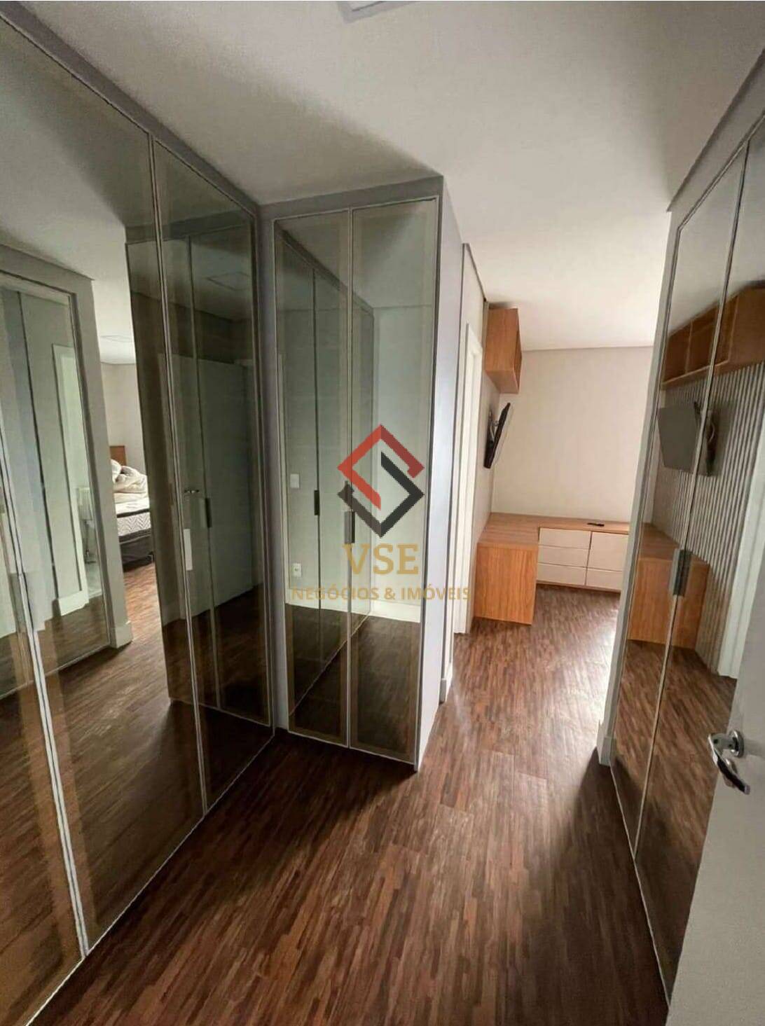 Apartamento à venda e aluguel com 3 quartos, 109m² - Foto 4