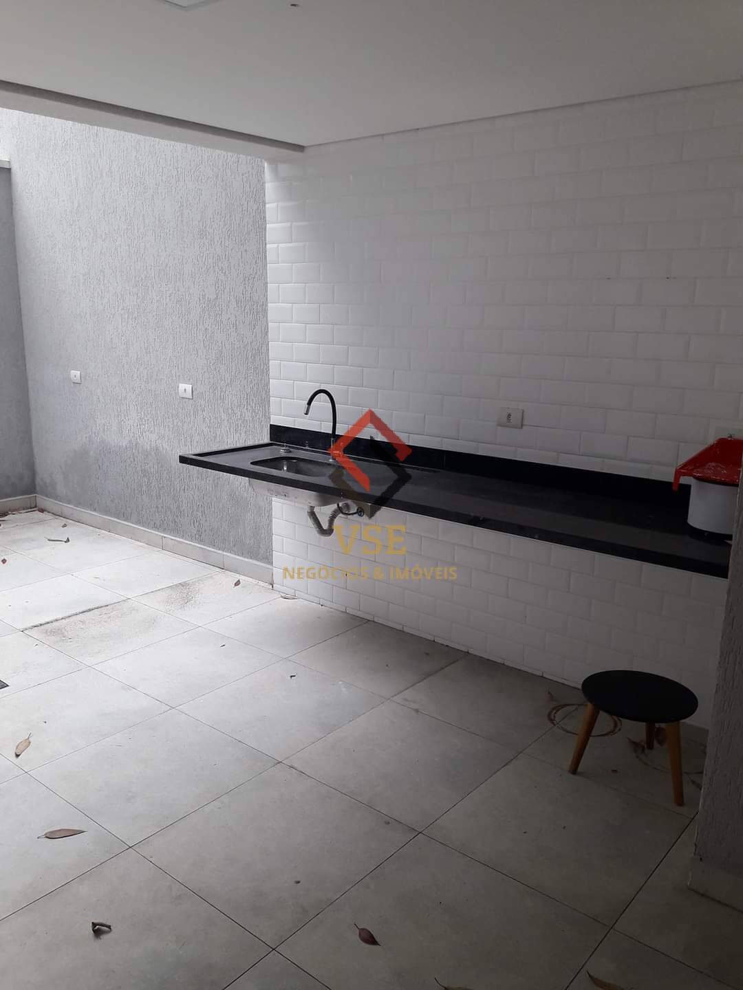 Casa para alugar com 3 quartos, 240m² - Foto 6