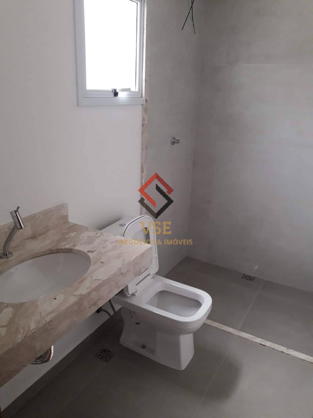 Casa para alugar com 3 quartos, 240m² - Foto 18