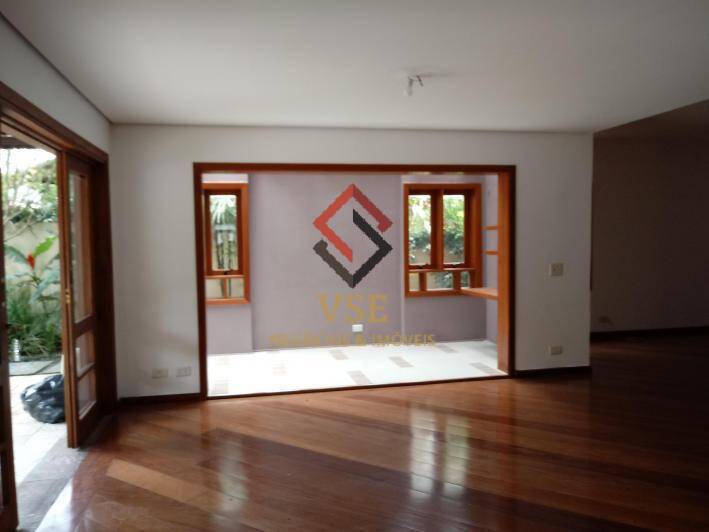 Casa à venda e aluguel com 4 quartos, 350m² - Foto 4