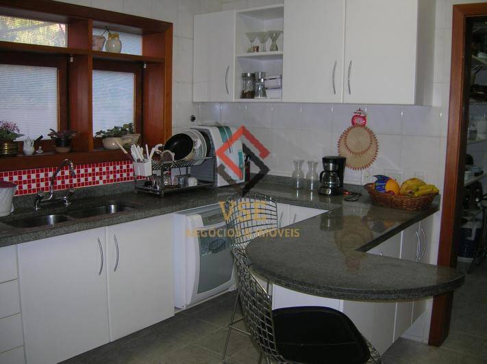 Casa à venda e aluguel com 4 quartos, 350m² - Foto 12
