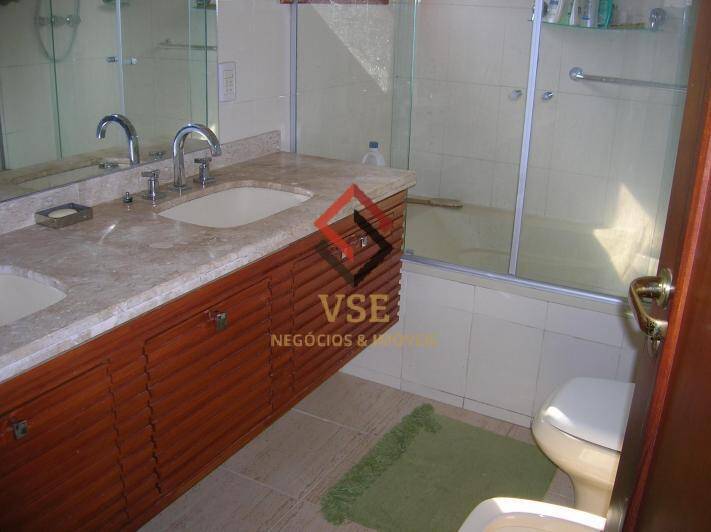 Casa à venda e aluguel com 4 quartos, 350m² - Foto 20