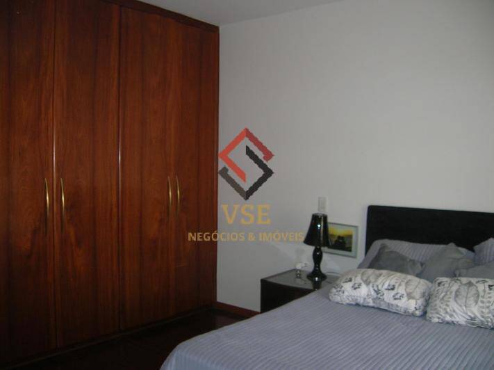 Casa à venda e aluguel com 4 quartos, 350m² - Foto 22