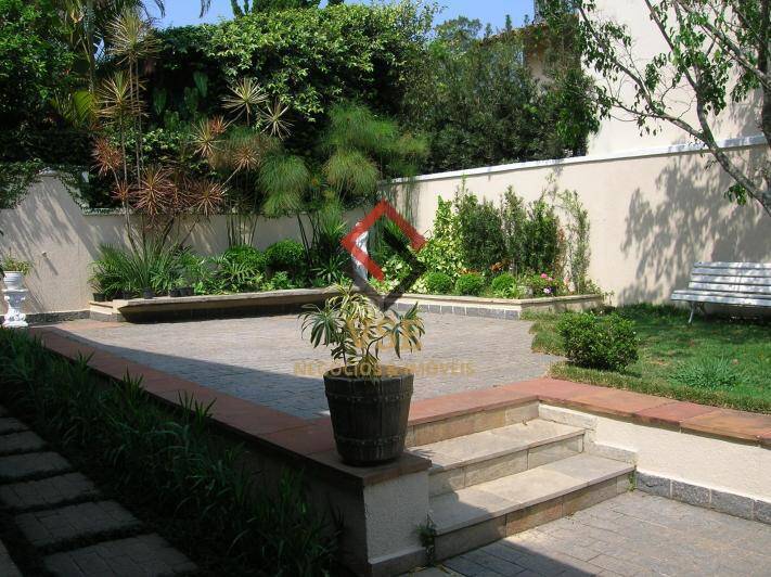 Casa à venda e aluguel com 4 quartos, 350m² - Foto 28
