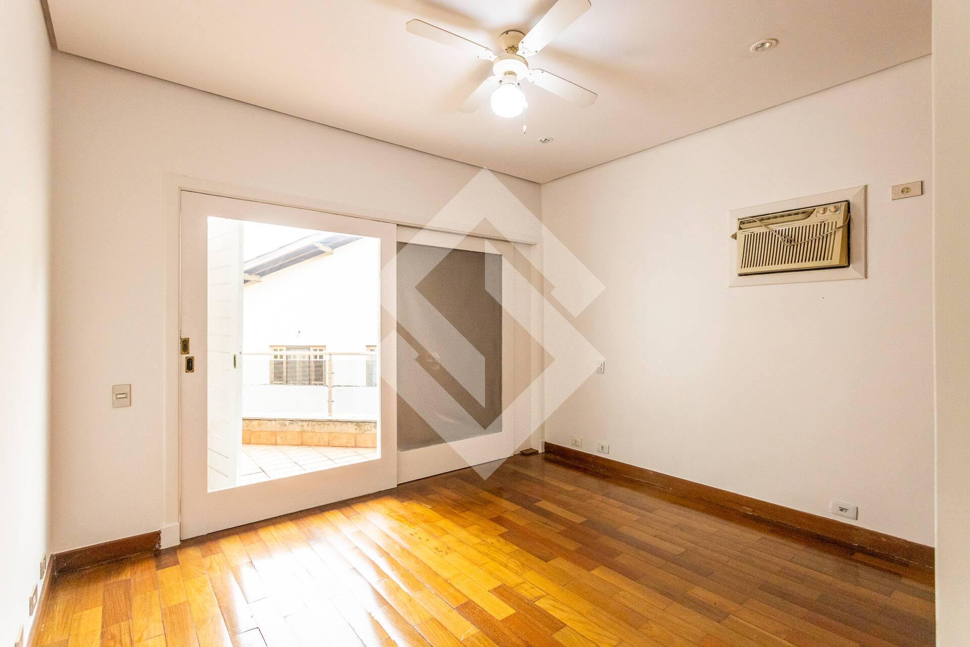 Casa, 4 quartos, 750 m² - Foto 31