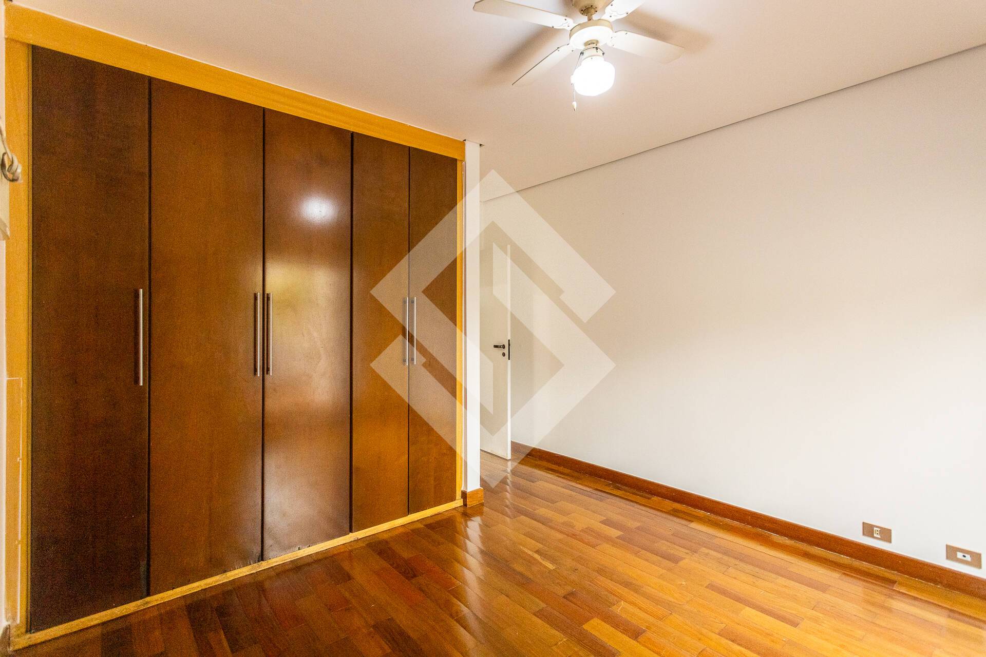 Casa, 4 quartos, 750 m² - Foto 32