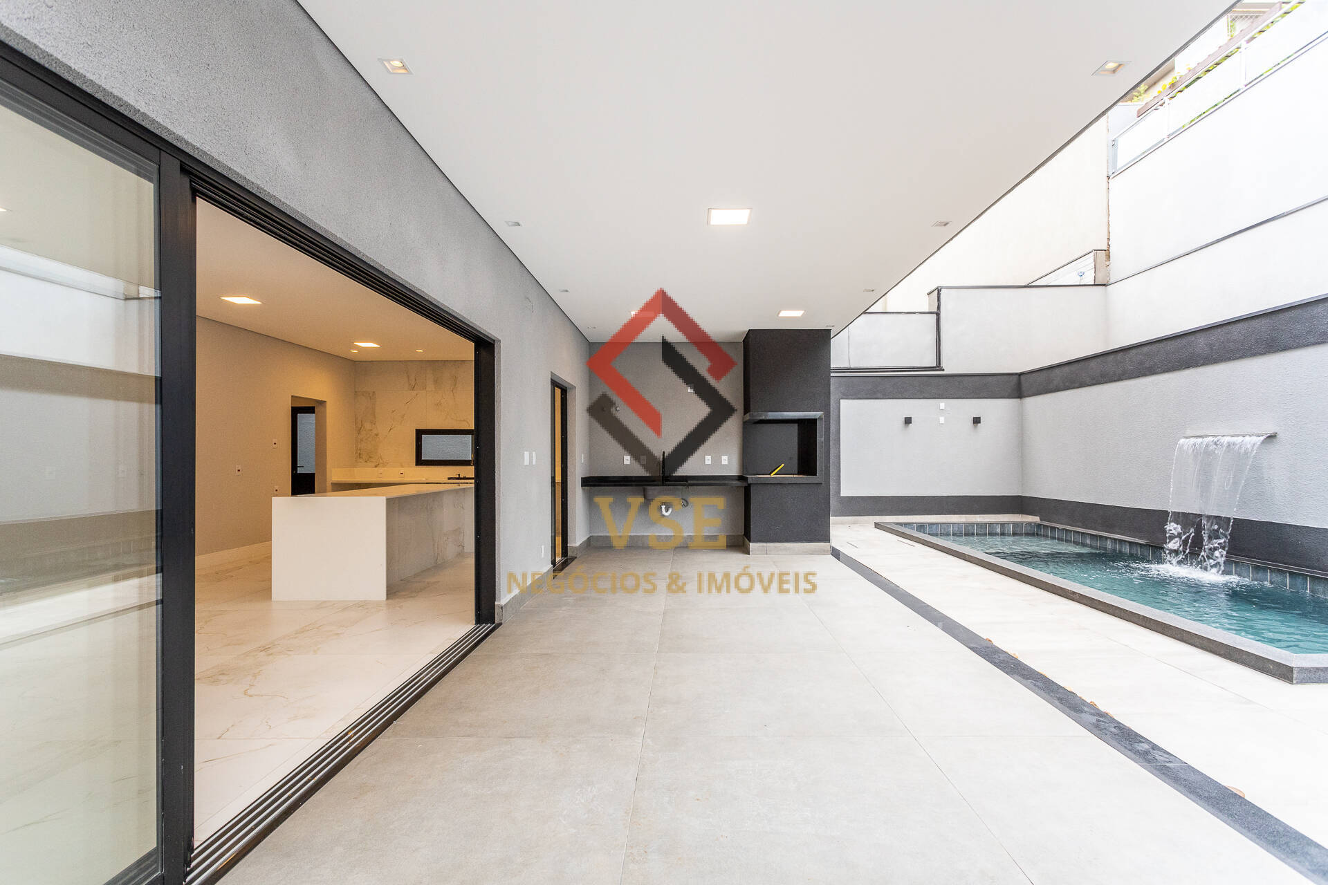 Casa, 5 quartos, 392 m² - Foto 2