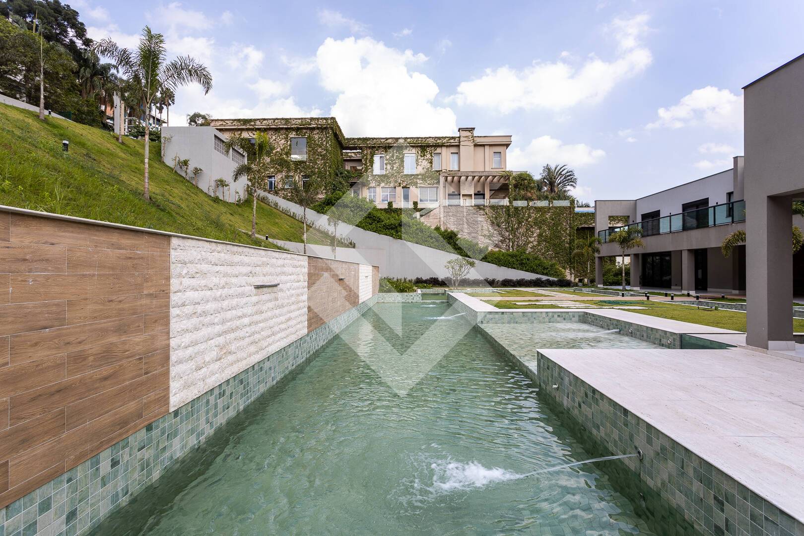 Casa, 4 quartos, 1305 m² - Foto 5