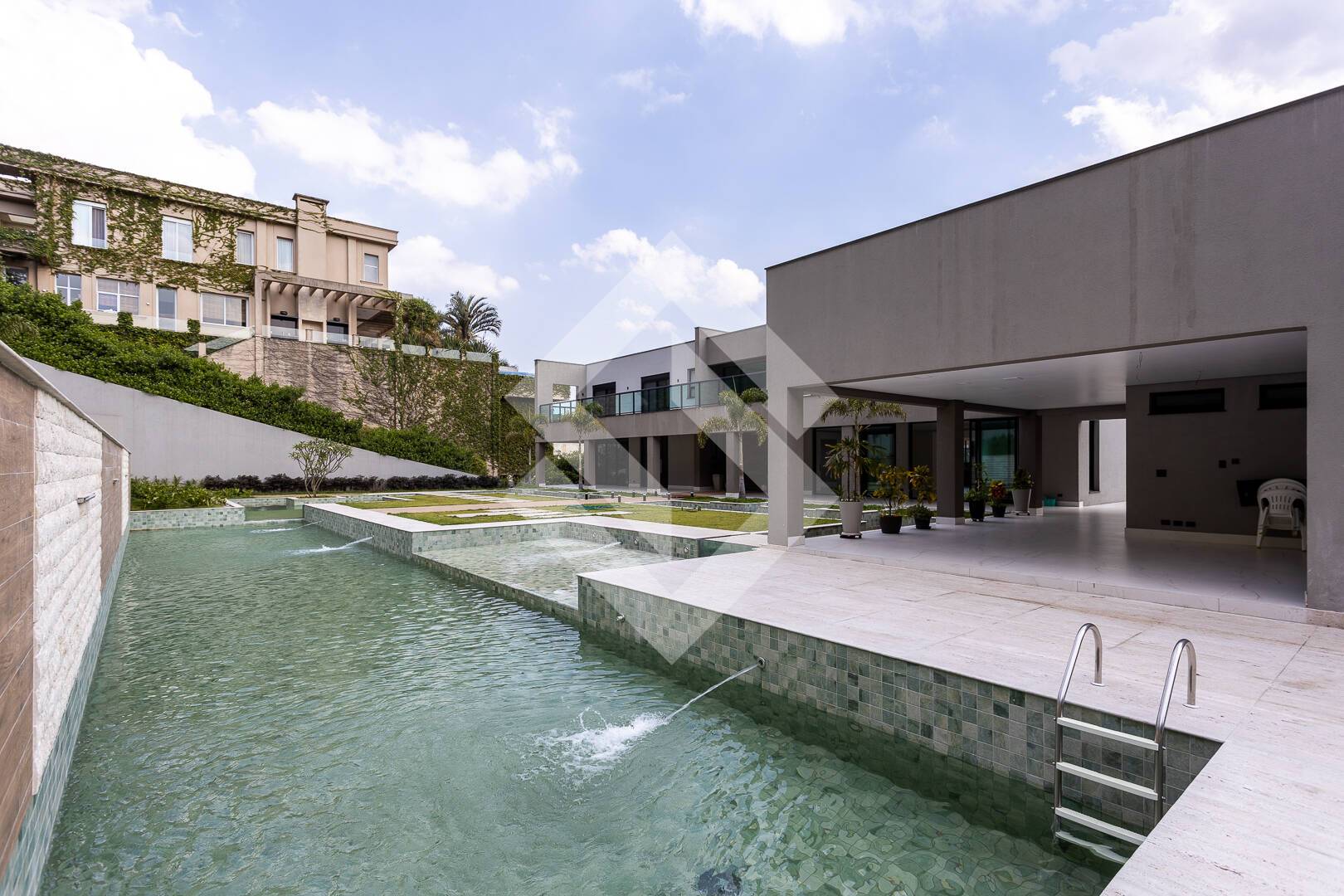 Casa, 4 quartos, 1305 m² - Foto 6