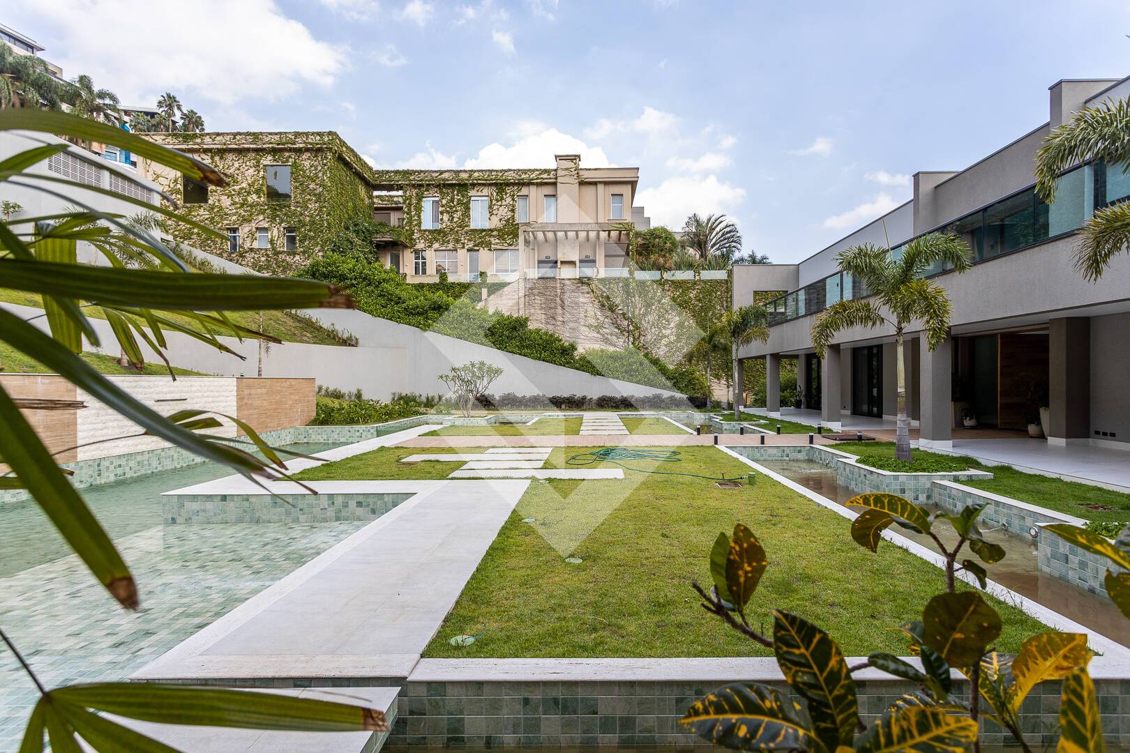 Casa, 4 quartos, 1305 m² - Foto 9