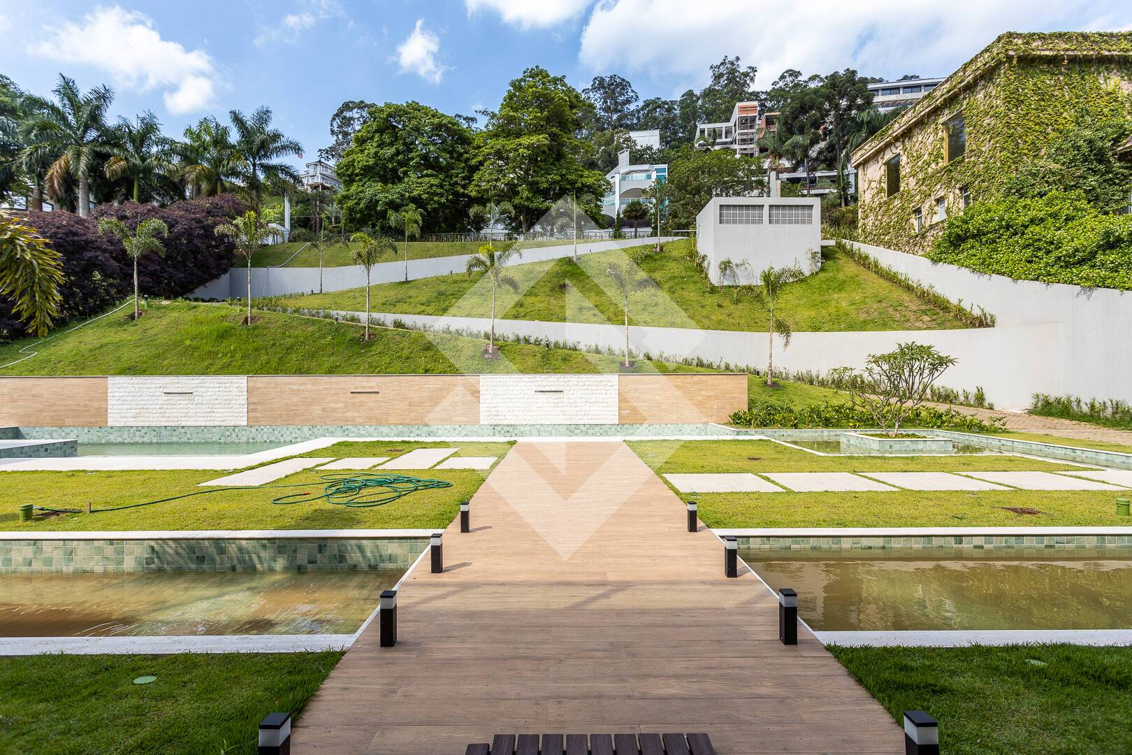 Casa, 4 quartos, 1305 m² - Foto 13