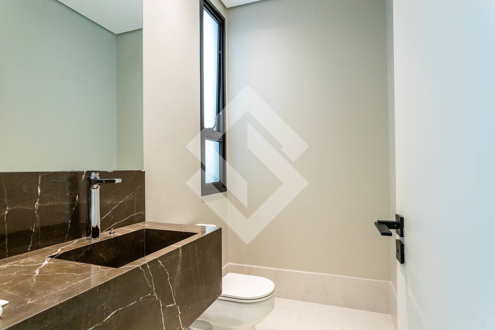 Casa, 4 quartos, 1305 m² - Foto 22