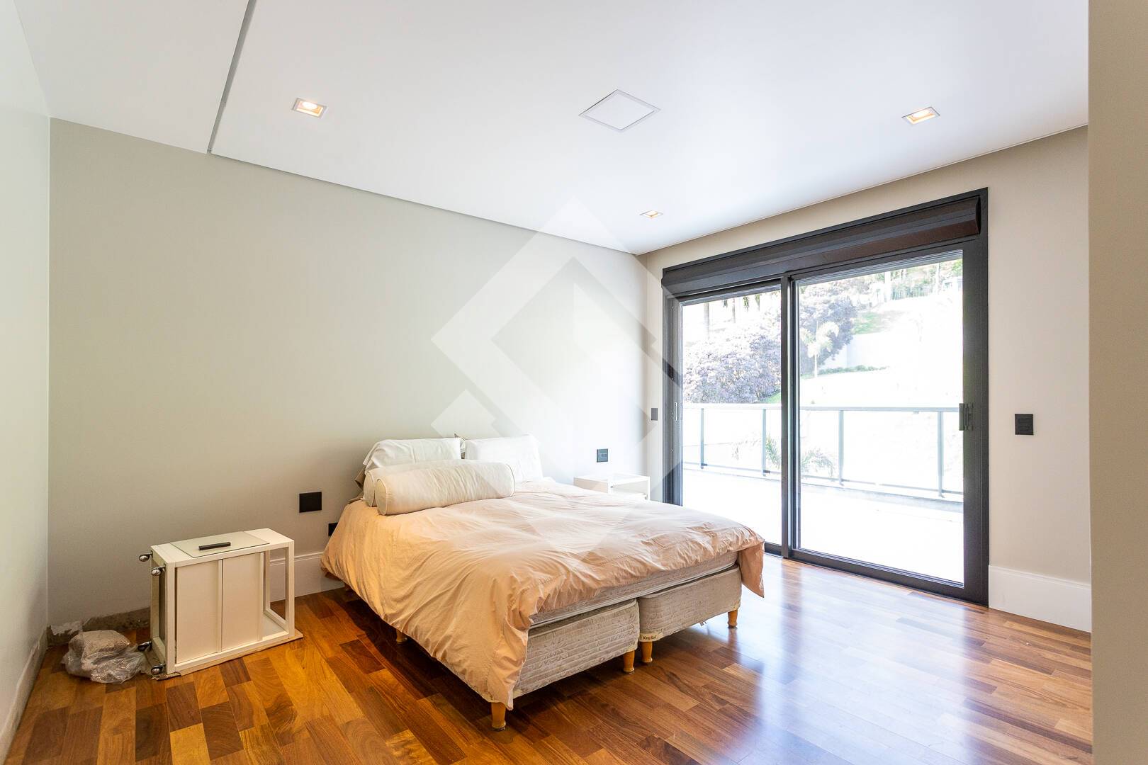 Casa, 4 quartos, 1305 m² - Foto 35