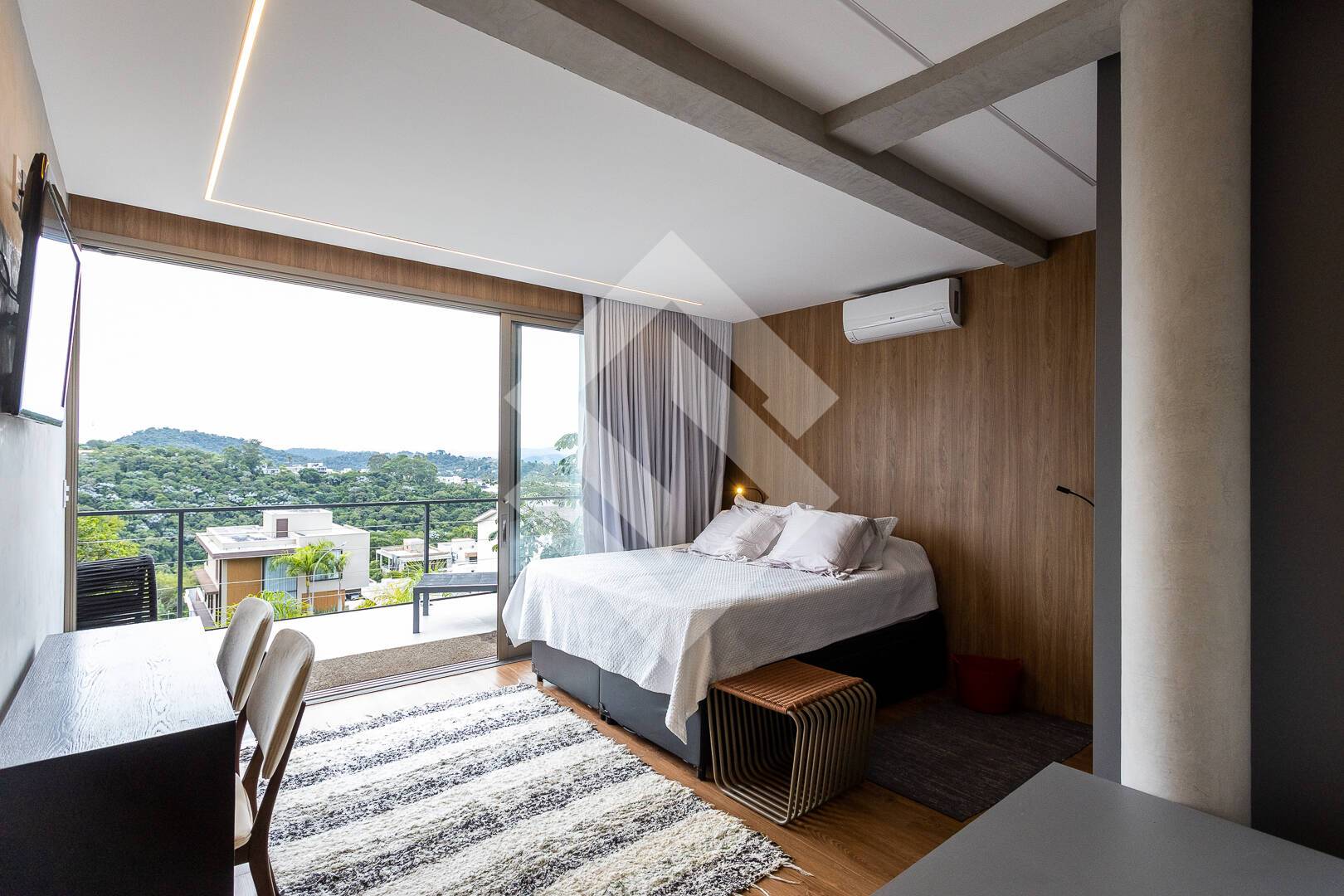 Casa, 4 quartos, 303 m² - Foto 36