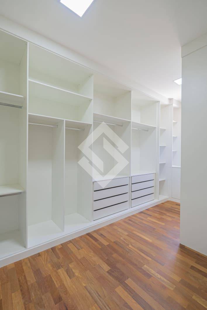 Casa, 6 quartos, 1700 m² - Foto 2