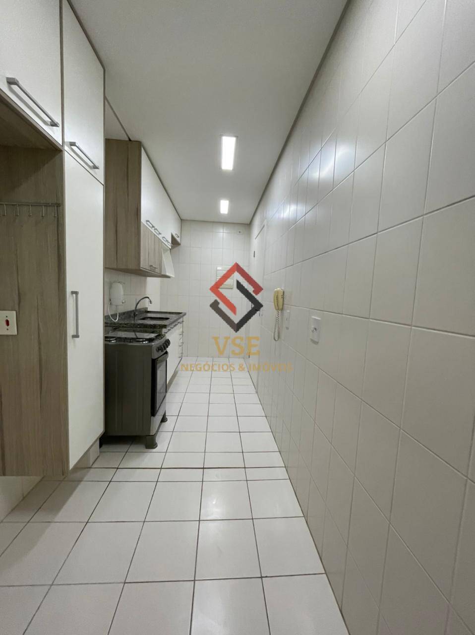 Apartamento à venda com 2 quartos, 60m² - Foto 3