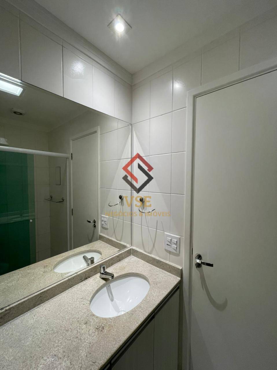 Apartamento à venda com 2 quartos, 60m² - Foto 21